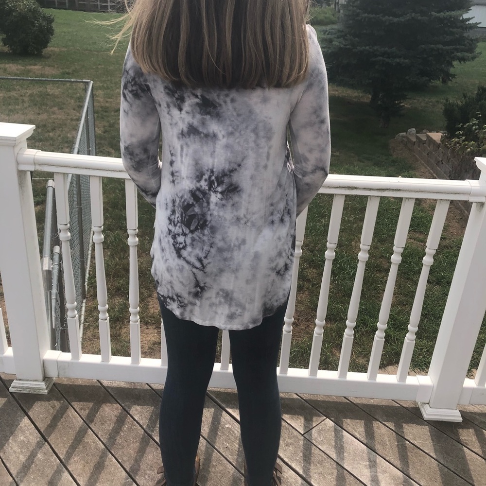 American Eagle tie dye long sleeve shirt